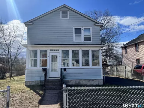 67-69 Pratt St, East Hartford, CT 06118