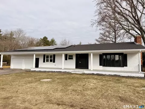 2 Mary Rd, Thompson, CT 06277