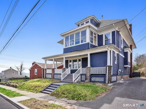 102 Dawson Ave, West Haven, CT 06516