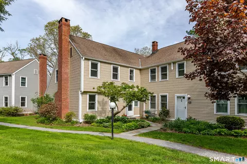 87 Canaan Rd #2F, Salisbury, CT 06068