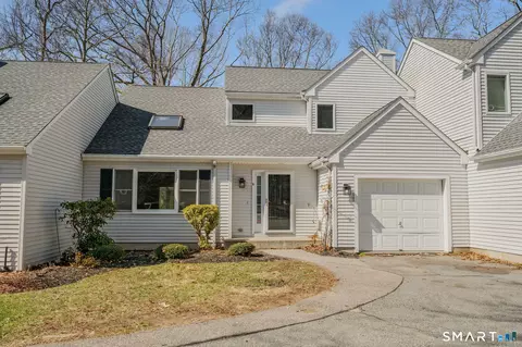 5 Windy Ridge Pl #5, Waterford, CT 06385