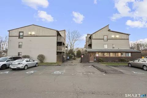 Exterior - 130 Coe Ave #14, East Haven, CT 06512 photo 7 of 8