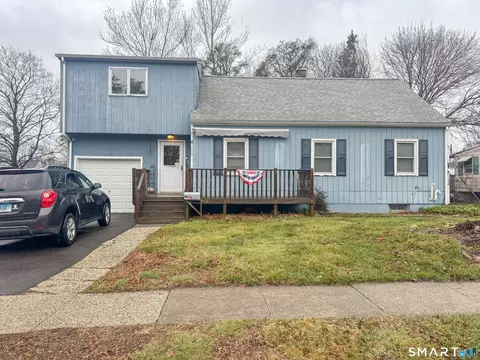 109 Barclay St, Bridgeport, CT 06610