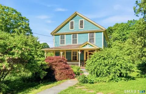 60 Chaplin St, Chaplin, CT 06235