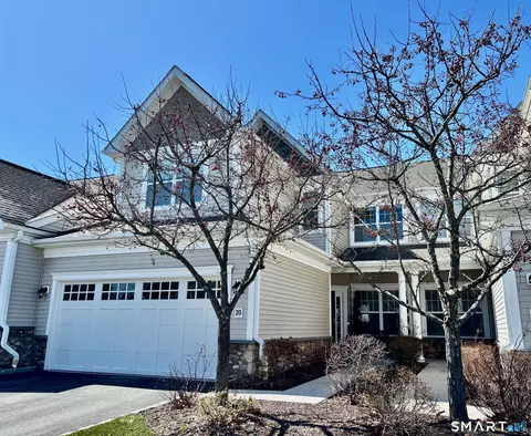 20 Great Hill Dr #20, Bethel, CT 06801