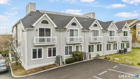 115 Flax Hill Rd #6, Norwalk, CT 06854