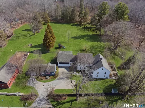 3808 Redding Rd, Fairfield, CT 06824