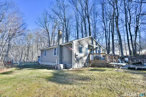 1605 Route 197, Woodstock, CT 06281
