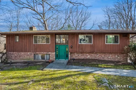 251 Saddle Hill Rd, Stamford, CT 06903
