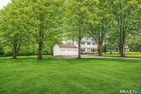 408 Hut Hill Rd, Bridgewater, CT 06752