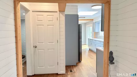 Entry Way - 675 Colonel Ledyard Hwy, Ledyard, CT 06339 photo 5 of 5