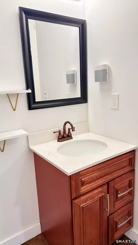 Bath - 675 Colonel Ledyard Hwy, Ledyard, CT 06339 photo 4 of 4