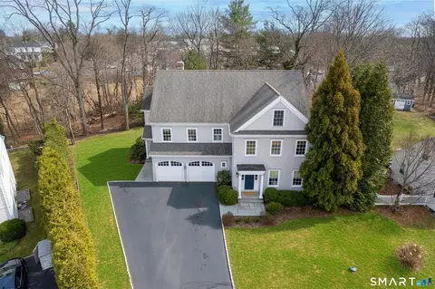 25 Patricia Ln, Darien, CT 06820