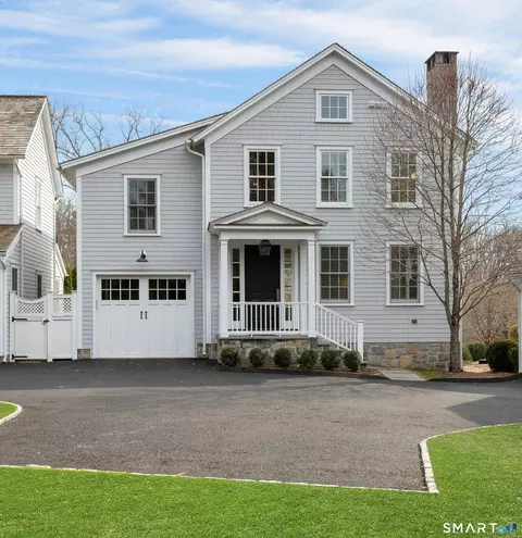 45 Jelliff Mill Rd #45, New Canaan, CT 06840