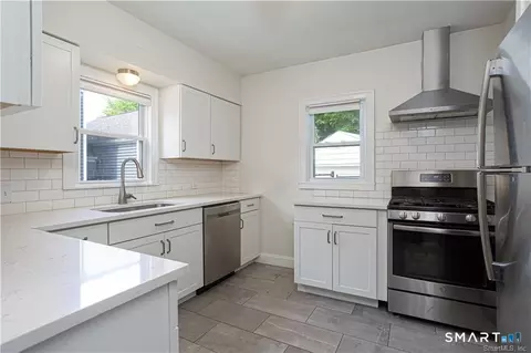 136 Center St, Stamford, CT 06906