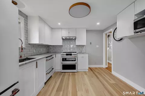 51 Hanmer St, Hartford, CT 06114