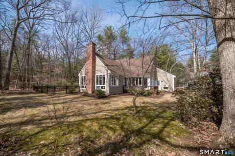 1 Newberry Ct, Farmington, CT 06032