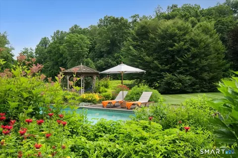 7 Anderson Rd E, Sherman, CT 06784
