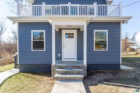 65 Mason St, Fairfield, CT 06825