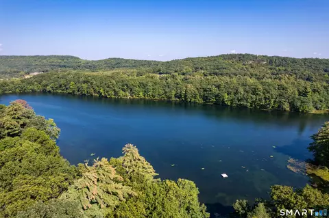 20 W Lakeview Dr, Granby, CT 06035
