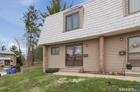 14 Redwood Ct #14, Cromwell, CT 06416