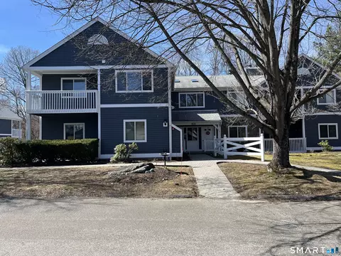 Exterior - 202 Windgate Cir #E, Monroe, CT 06468 photo 3 of 5