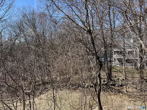 Exterior - 202 Windgate Cir #E, Monroe, CT 06468 photo 5 of 5