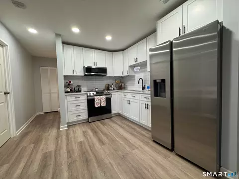 30 Stevens St #109, Bridgeport, CT 06606