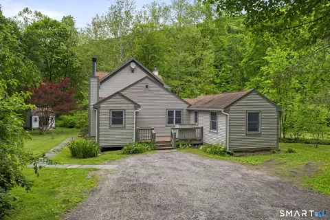 129 Gaylord Rd, Gaylordsville, CT 06755