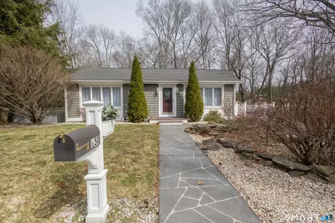 150 Poplar Dr, Cheshire, CT 06410