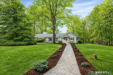 527 Dublin Rd, Southbury, CT 06488