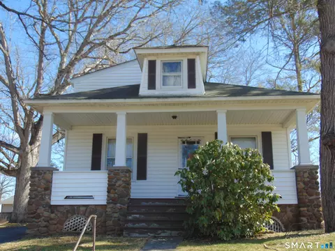 50 Smithfield Ave, Meriden, CT 06451