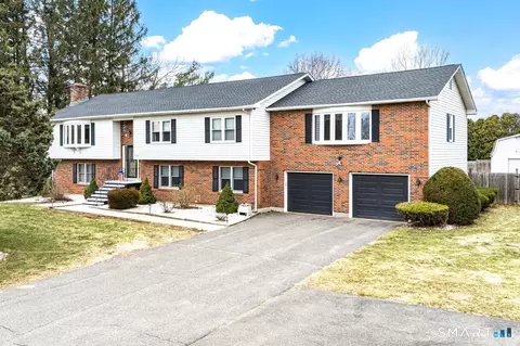 136 Broad Brook Rd, Enfield, CT 06082