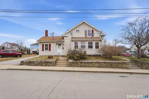 9-11 Battey St, Putnam, CT 06260