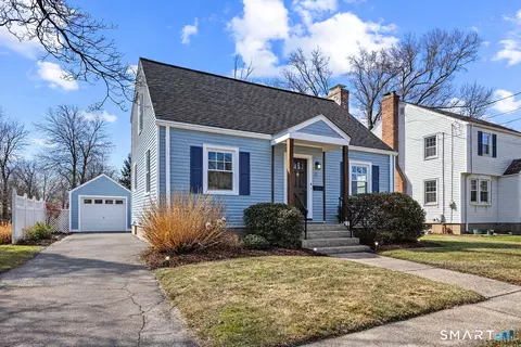 69 Edgemere Ave, West Hartford, CT 06110