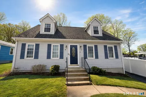 19 Melville Ave, Meriden, CT 06451