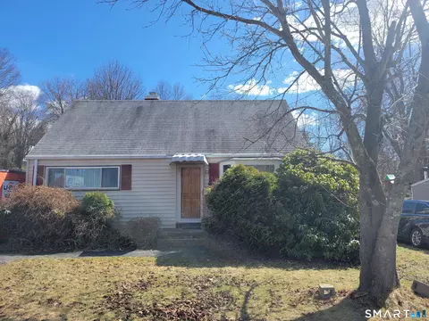 65 Tremper Dr, Wallingford, CT 06492