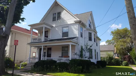 63 Sea St, New Haven, CT 06519