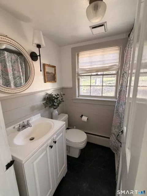 Bath - 89 S End Ave, Durham, CT 06422 photo 2 of 2