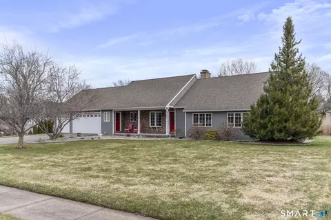 38 Northfield Ln, Berlin, CT 06037