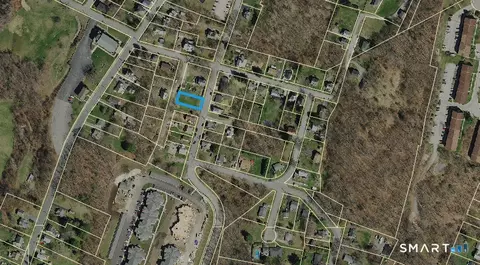 51 Scott St, Norwich, CT 06360