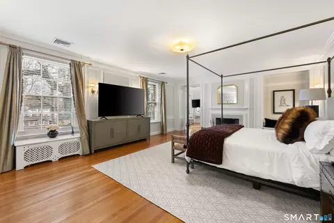 Bedroom - 91 Algonquin Rd, Fairfield, CT 06825 photo 1 of 2