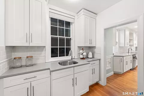 Kitchen - 91 Algonquin Rd, Fairfield, CT 06825 photo 5 of 5