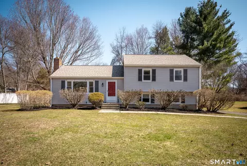 11 N Hearthstone Dr, Bethel, CT 06801