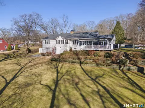 Exterior - 7 Bonneville St, Killingly, CT 06239 photo 8 of 9