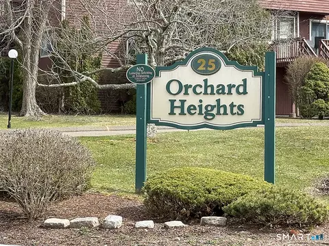 25 Florence Rd #71, Branford, CT 06405