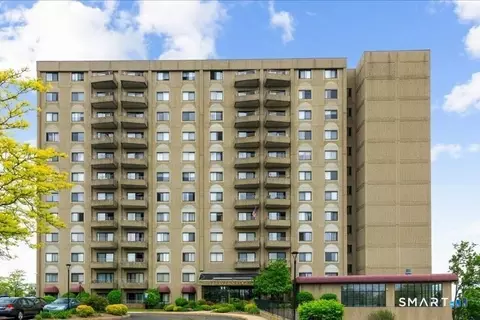 111 Dekoven Dr #1105, Middletown, CT 06457