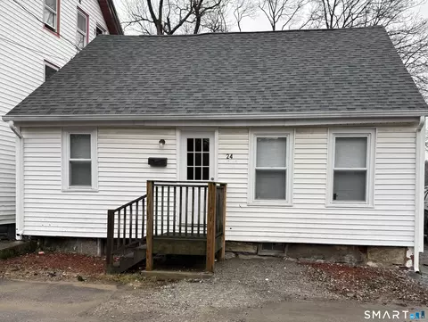 24 Schoolhouse Ln, Windham, CT 06226