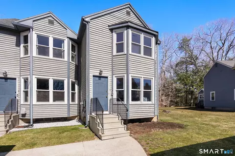 32 Rushford Meade #32, Granby, CT 06035