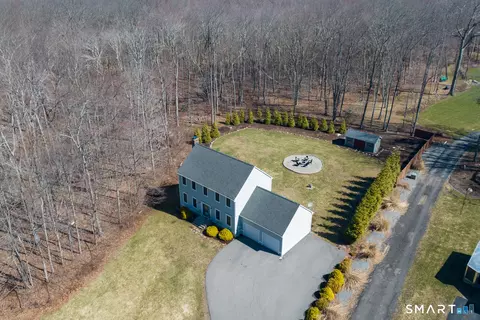 190 Waterhole Rd, Colchester, CT 06415